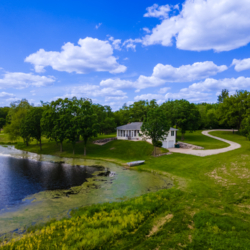 Charming Lake Geneva, Wisconsin 3BR/2Bath Home